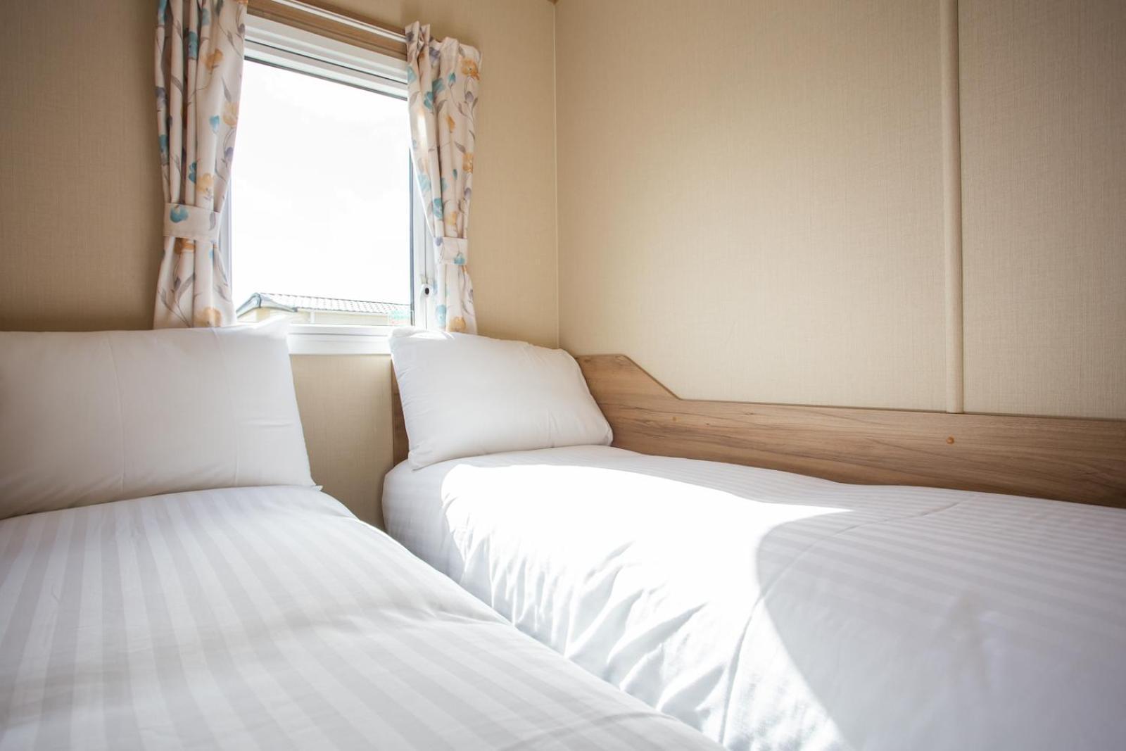 Barmouth Bay Holiday Park Llanddwywe Oda fotoğraf